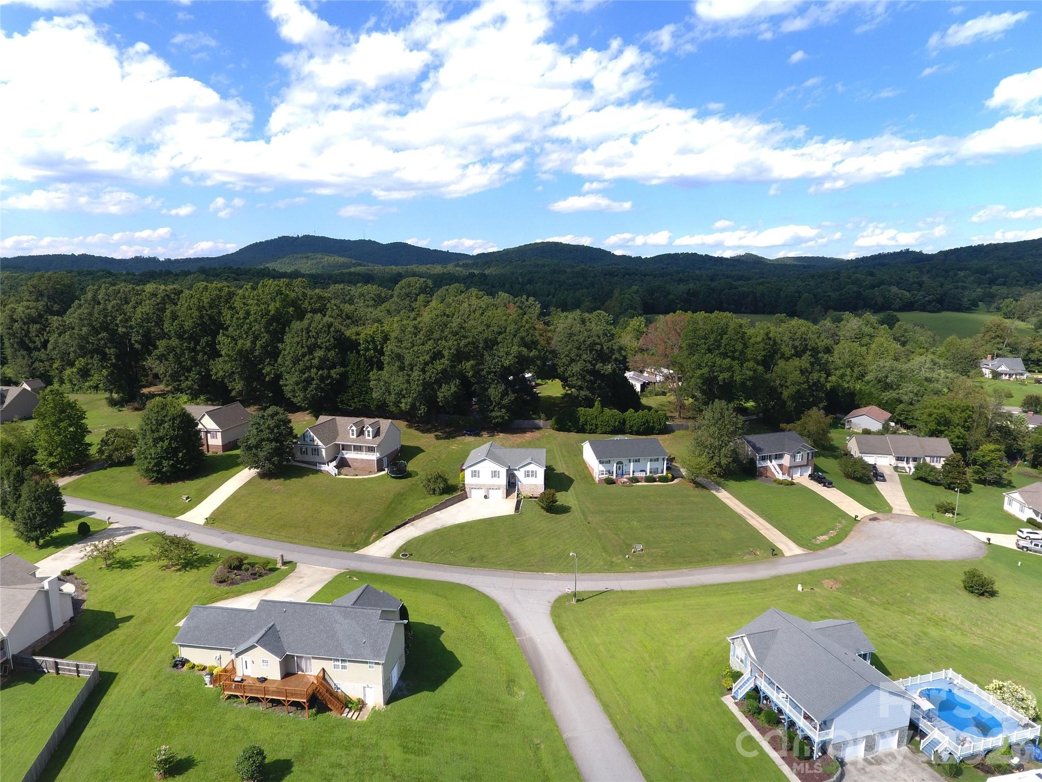 Single Family Residence at 2135 Olde Farm Road SE, Hudson, photo 2 of 44