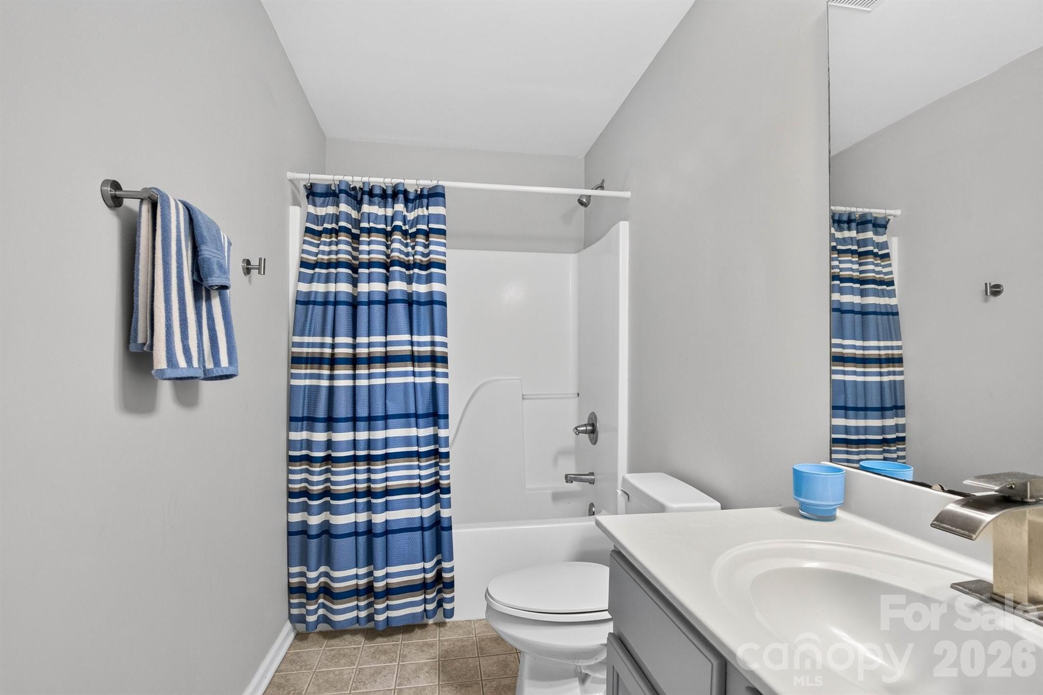 Single Family Residence at 7097 Windy Pine Circle, Denver, photo 20 of 48