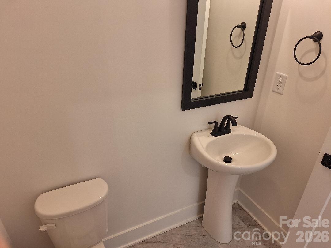 Half Bathroom - 5147 Colchester Court, Catawba