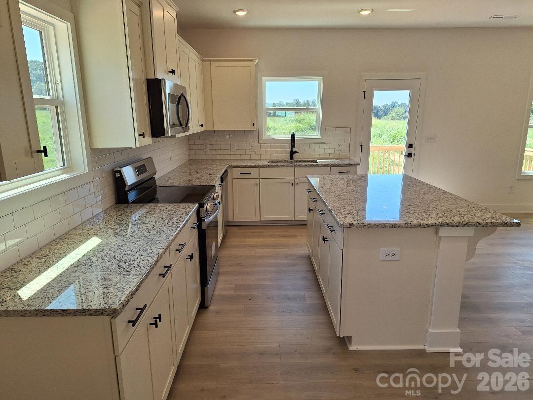 Kitchen - 5147 Colchester Court, Catawba