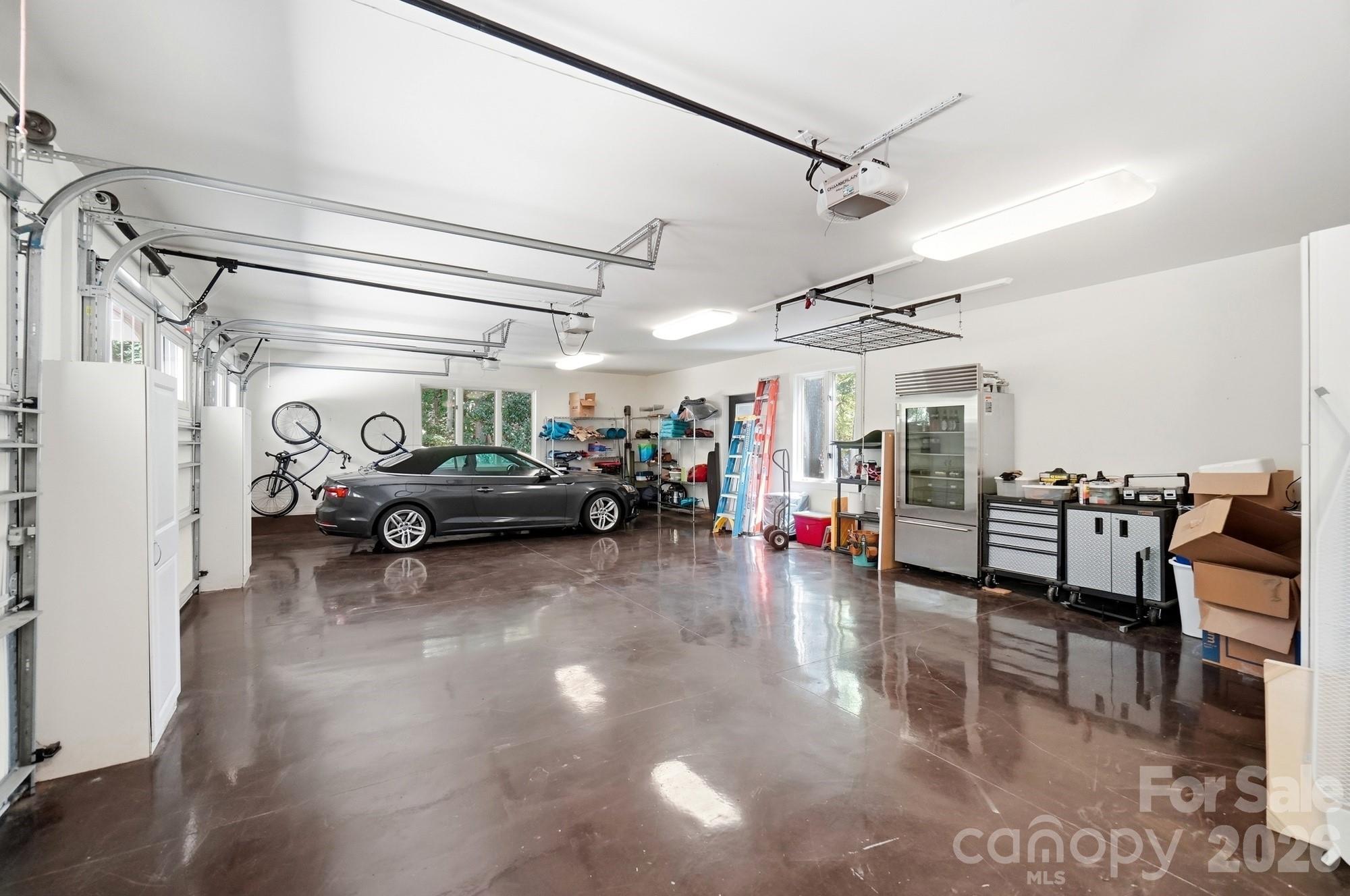 Attached three car garage - 9265 Belle Pines Court, Sherrills Ford