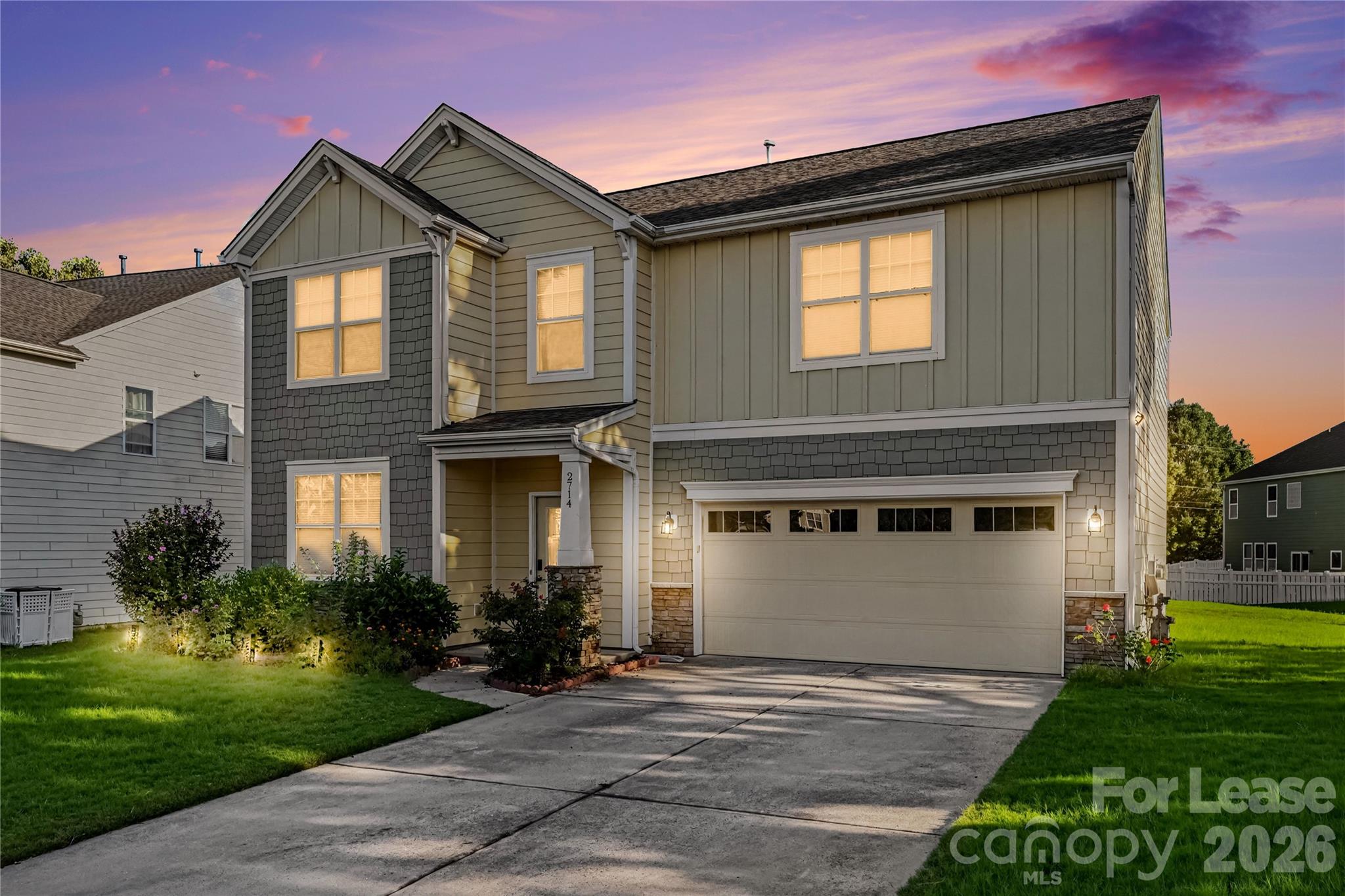 Single Family Residence at 2714 Aldergrove Road, Matthews, photo 4 of 31