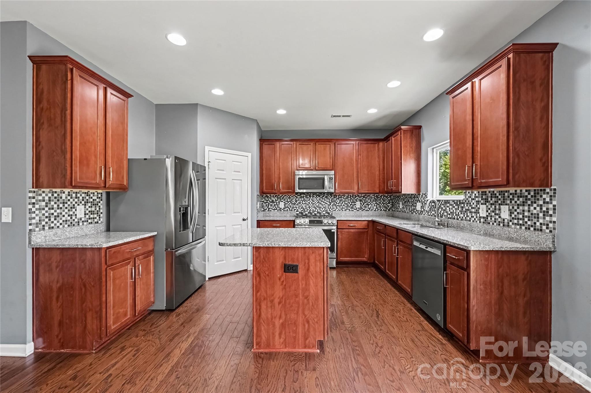 Single Family Residence at 2714 Aldergrove Road, Matthews, photo 12 of 31