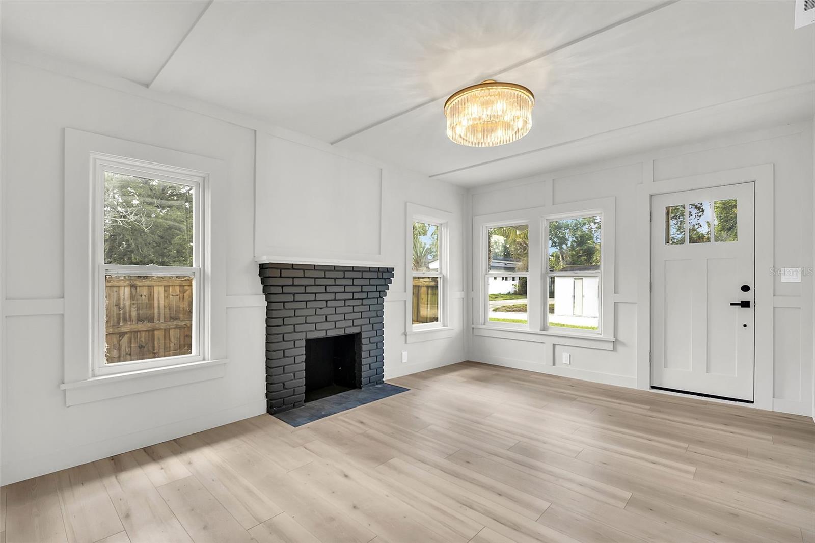 Single Family Residence at 5355 2ND AVE S, ST PETERSBURG, photo 17 of 50