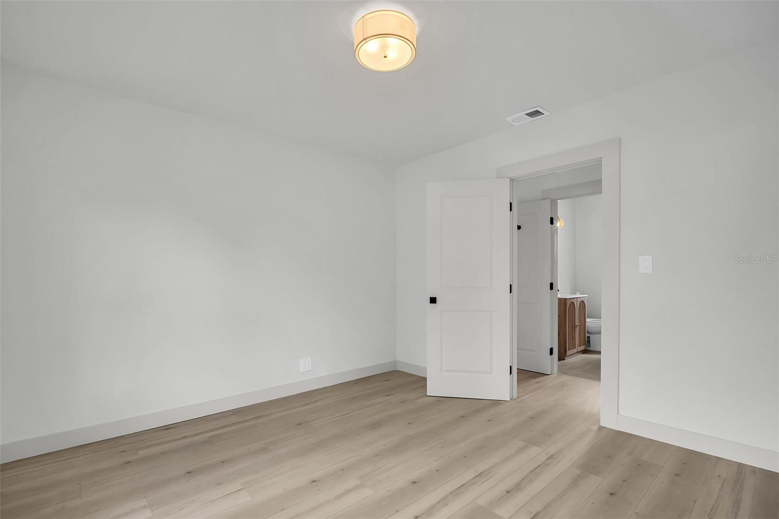 Single Family Residence at 5355 2ND AVE S, ST PETERSBURG, photo 23 of 50