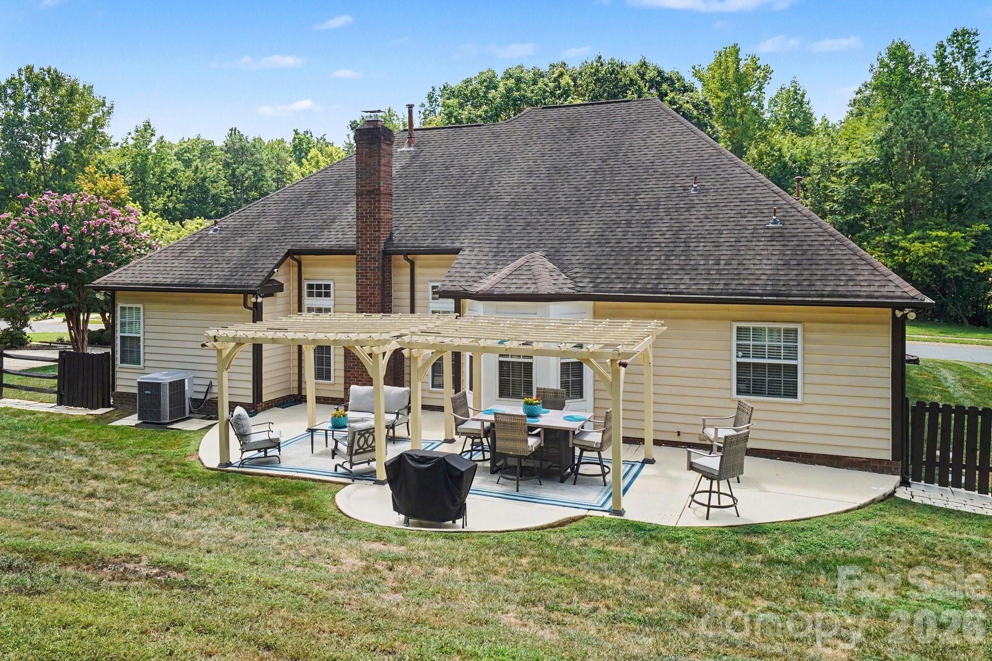 Single Family Residence at 1523 Sweetgum Lane, Matthews, photo 25 of 26