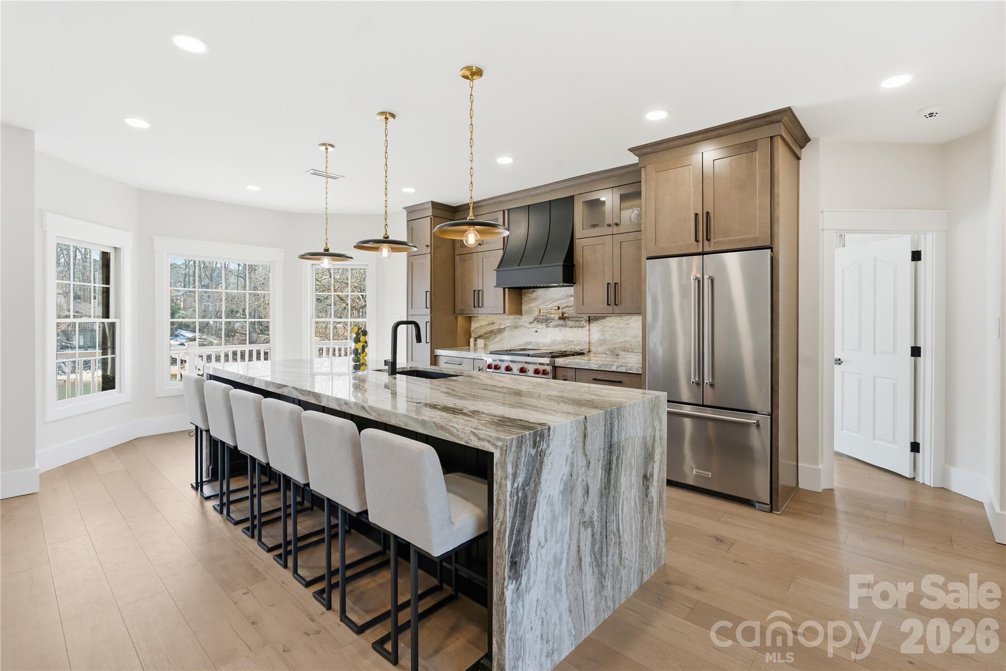 Single Family Residence at 388 Ponderosa Circle, Mooresville, photo 3 of 41