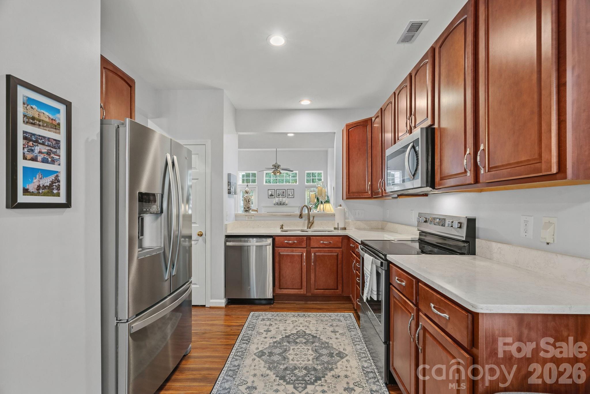 Townhouse at 1628 Backcreek Lane, Gastonia, photo 10 of 38