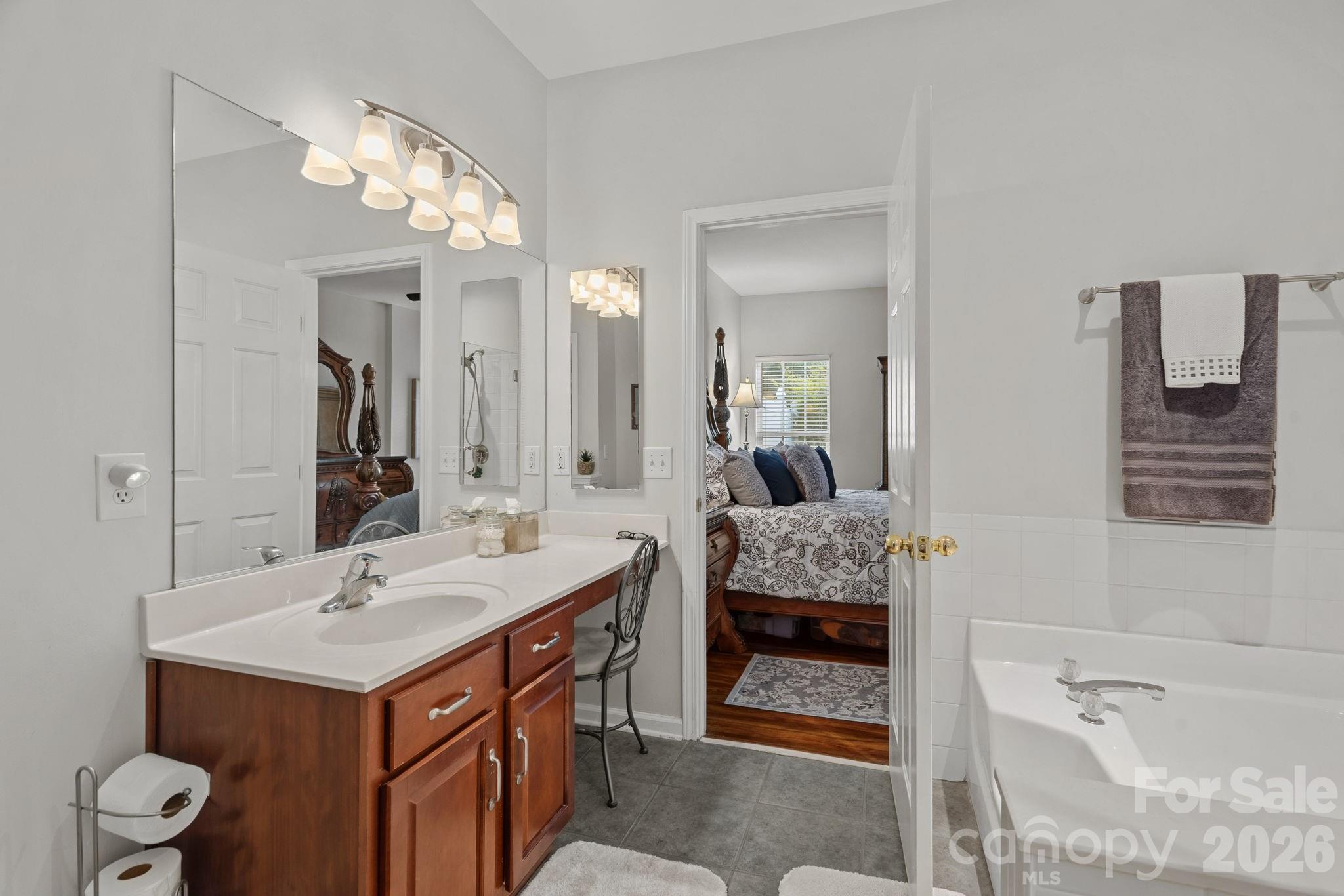 Townhouse at 1628 Backcreek Lane, Gastonia, photo 20 of 38