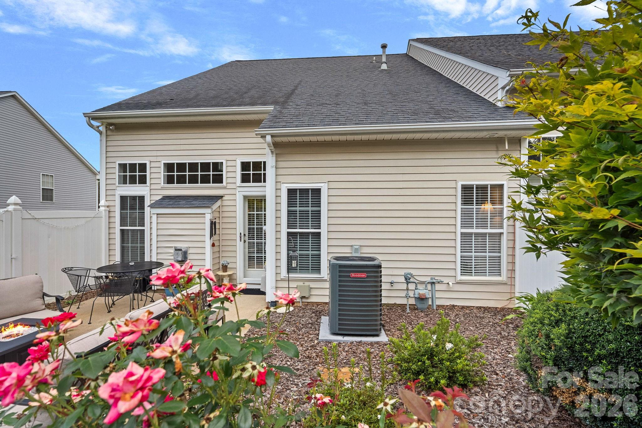 Townhouse at 1628 Backcreek Lane, Gastonia, photo 30 of 38