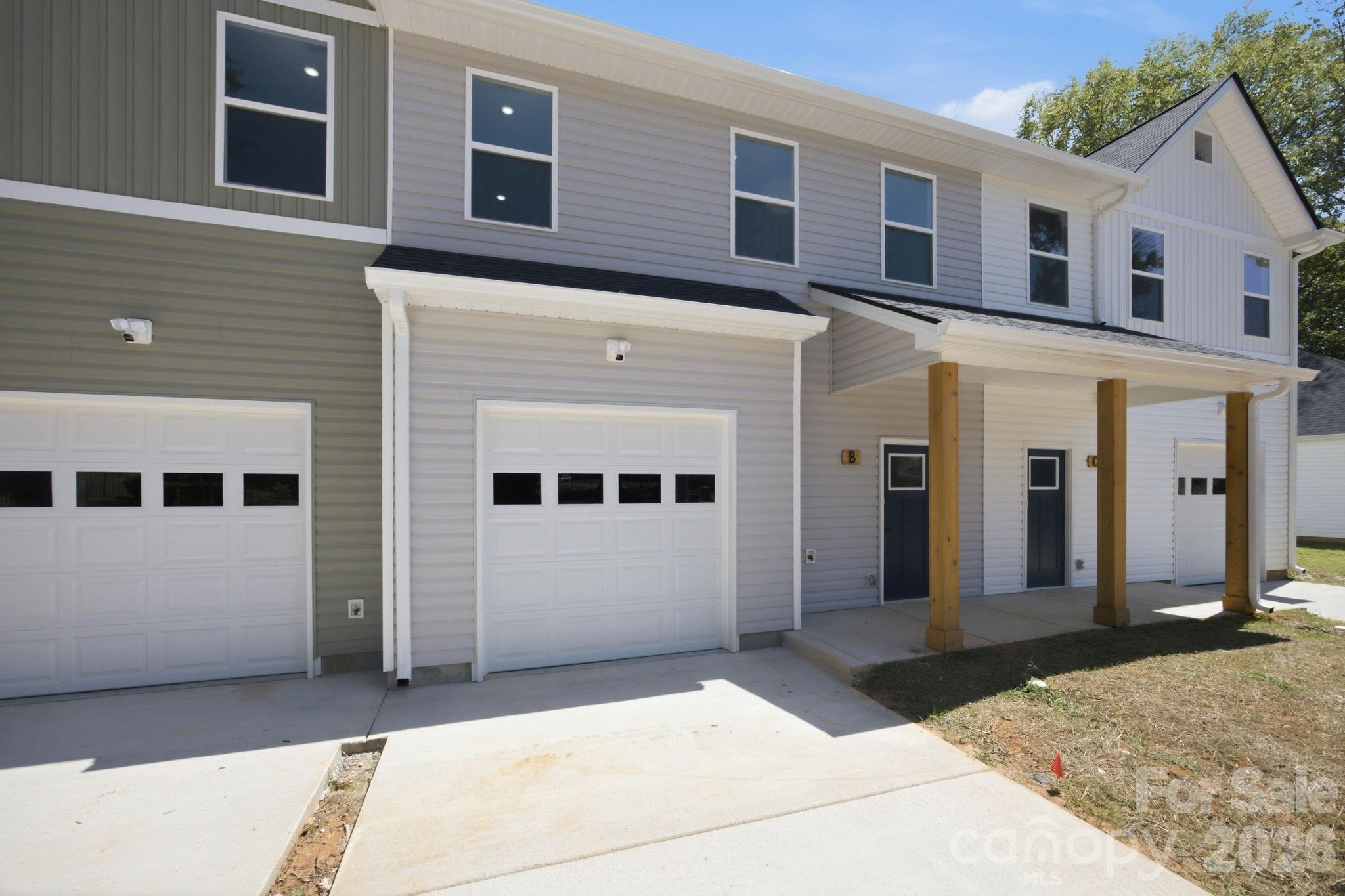 Townhouse at 325 Lincoln Street SW, Concord, photo 4 of 46