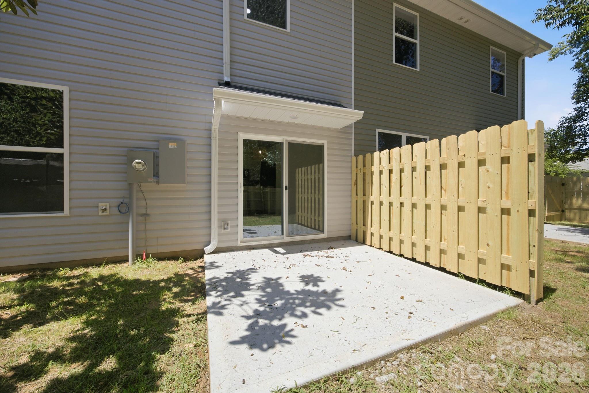 Townhouse at 325 Lincoln Street SW, Concord, photo 6 of 46