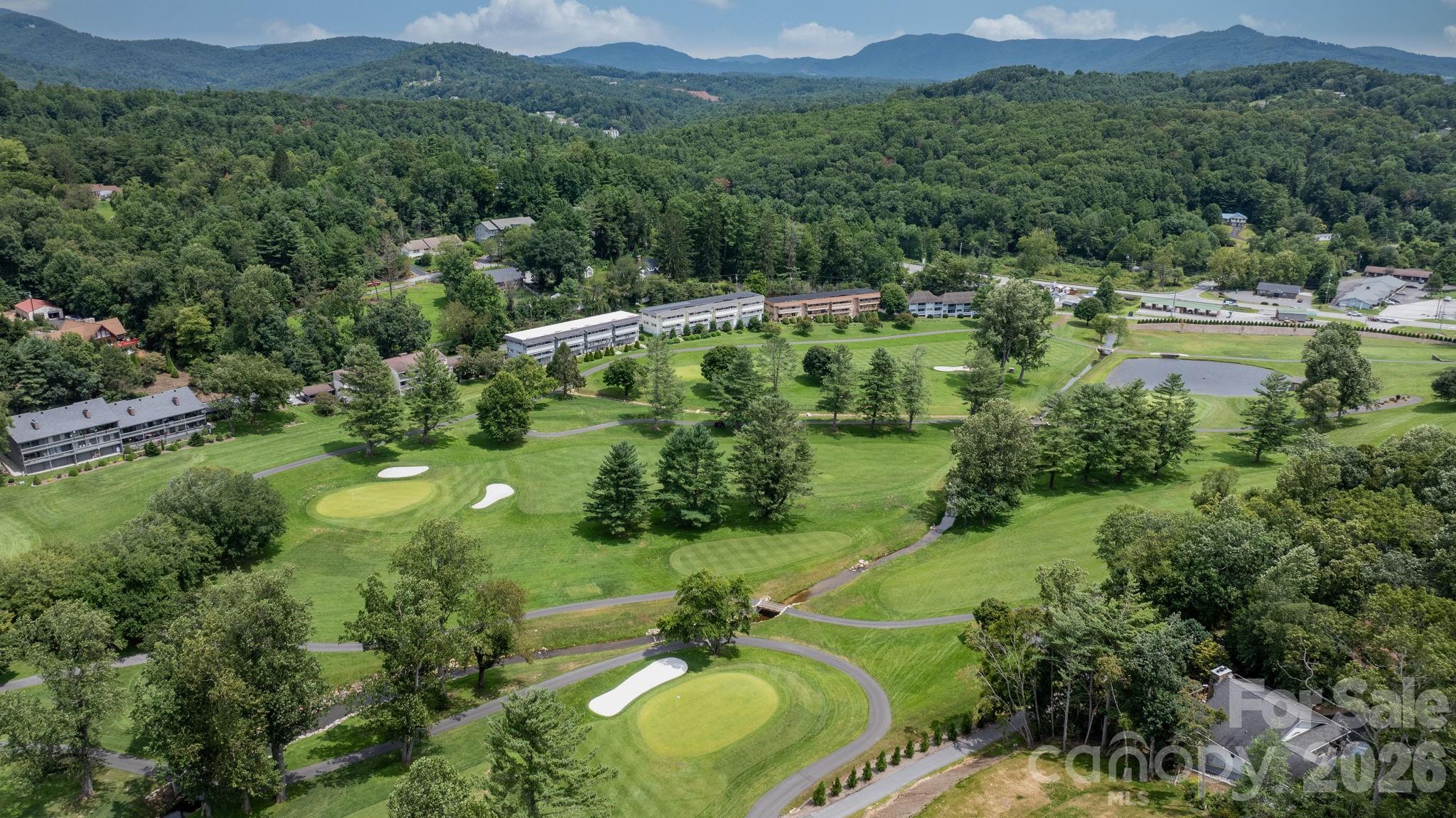 Condominium at 263 Fairway Lane, Spruce Pine, photo 34 of 38