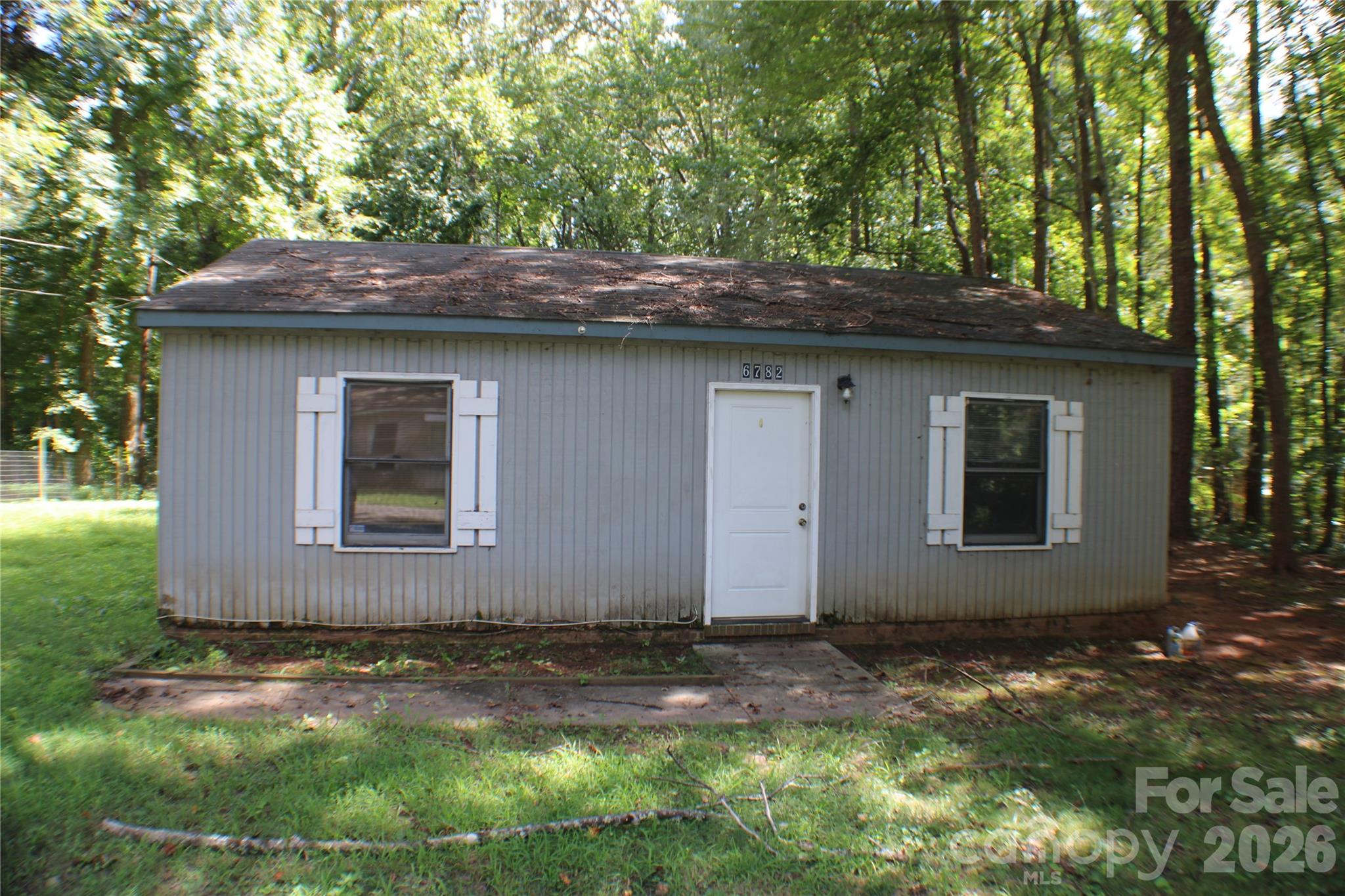 6782 Glover Lane