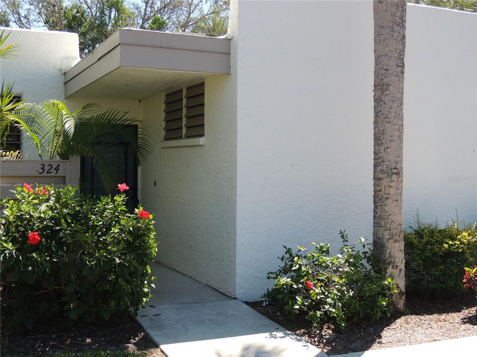 324 TIMBERLAKE DR #324
