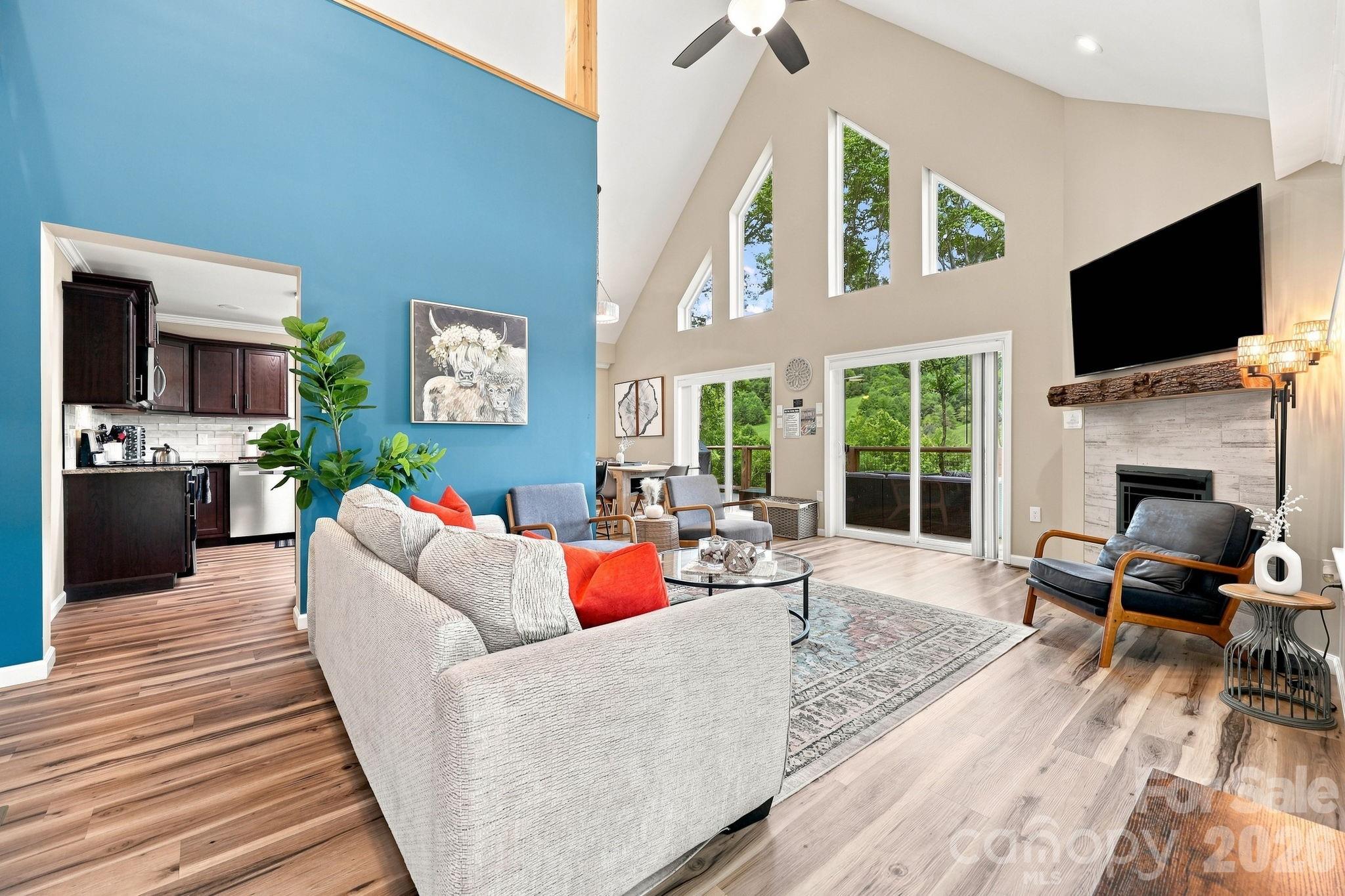 Living room - 145 Banjo Lane, Waynesville