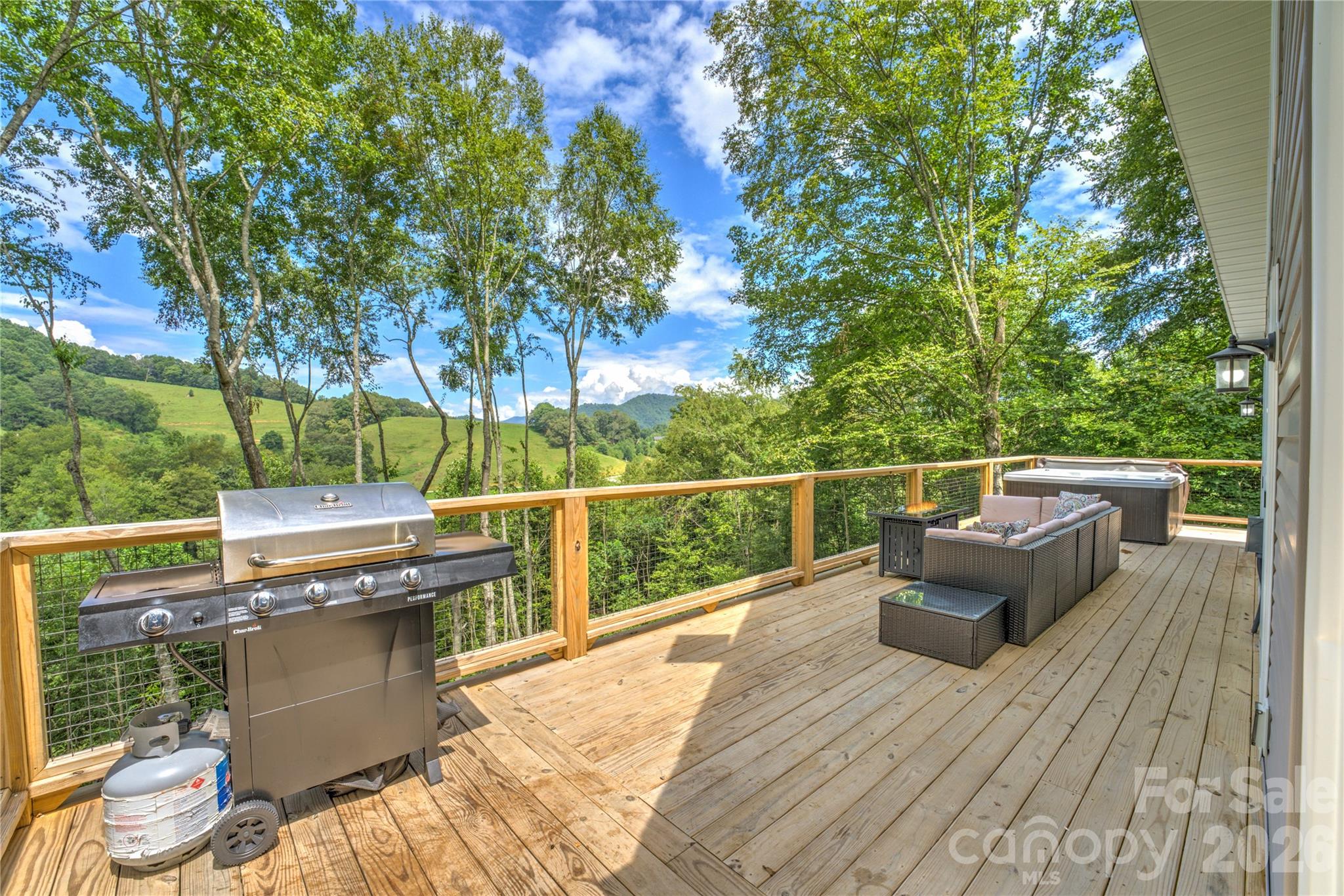 Deck - 145 Banjo Lane, Waynesville