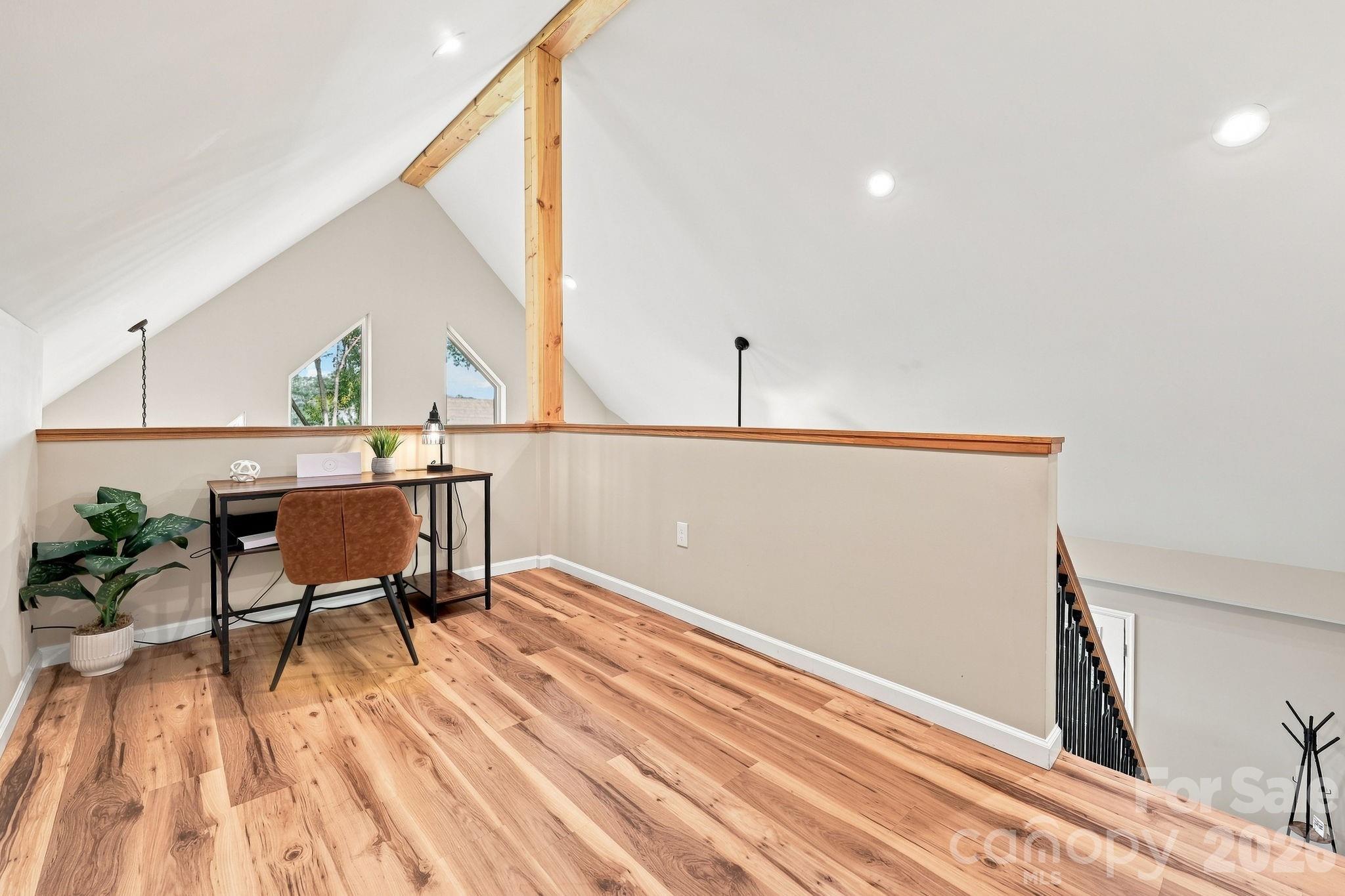 Loft area - 145 Banjo Lane, Waynesville