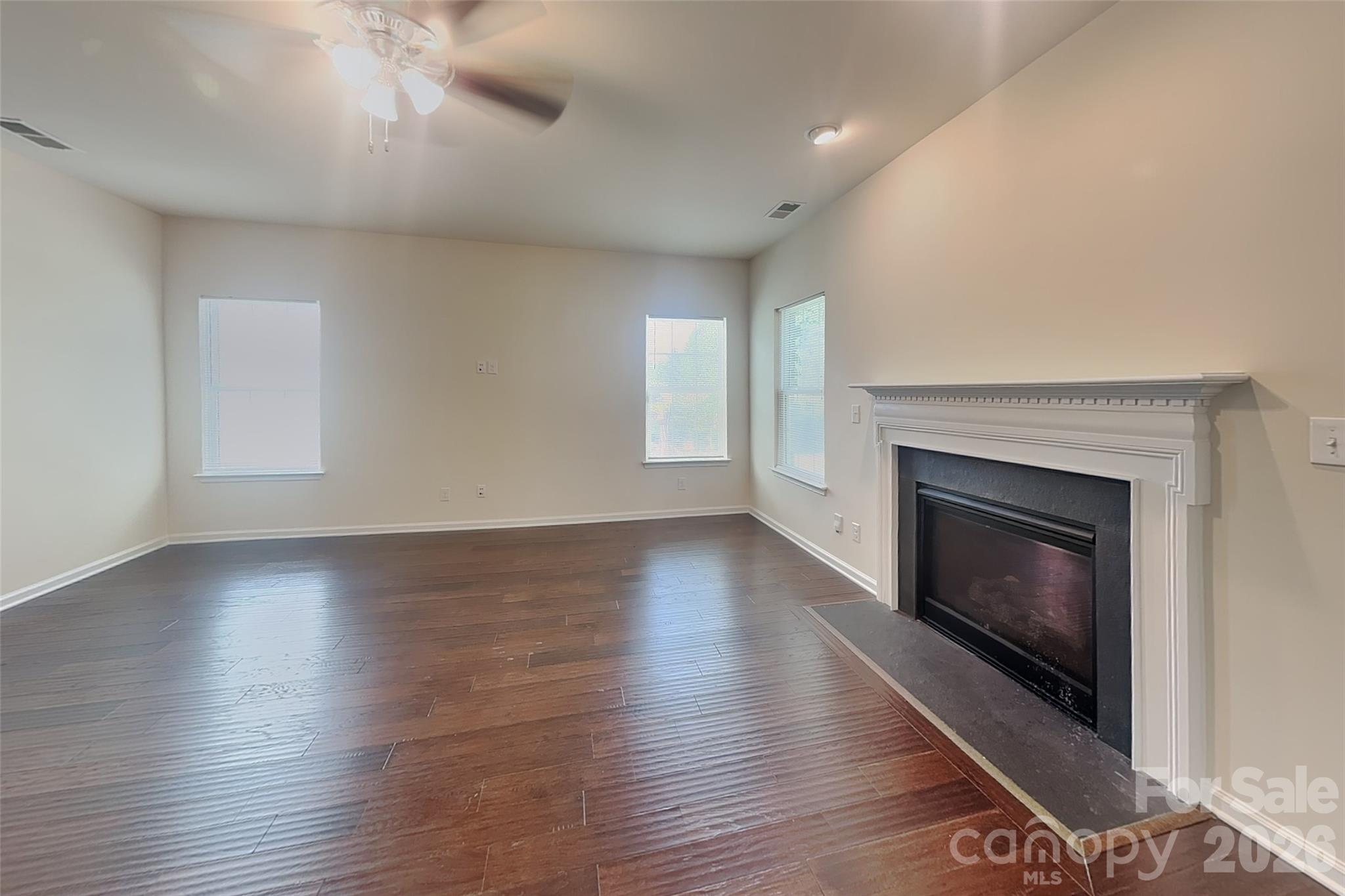 Family room - 8133 Early Bird Way, Mint Hill