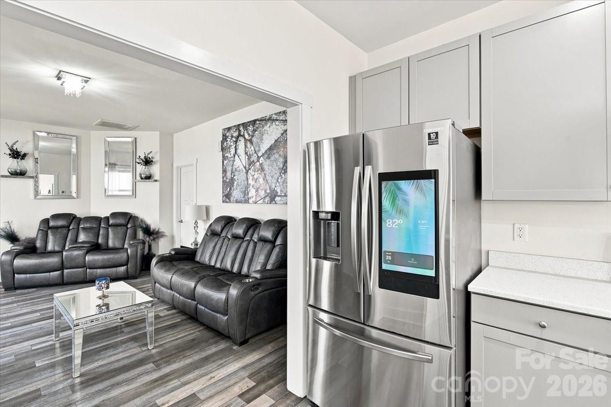High-end Samsung fridge with digital screen - 15 Hyde Park Place, Arden
