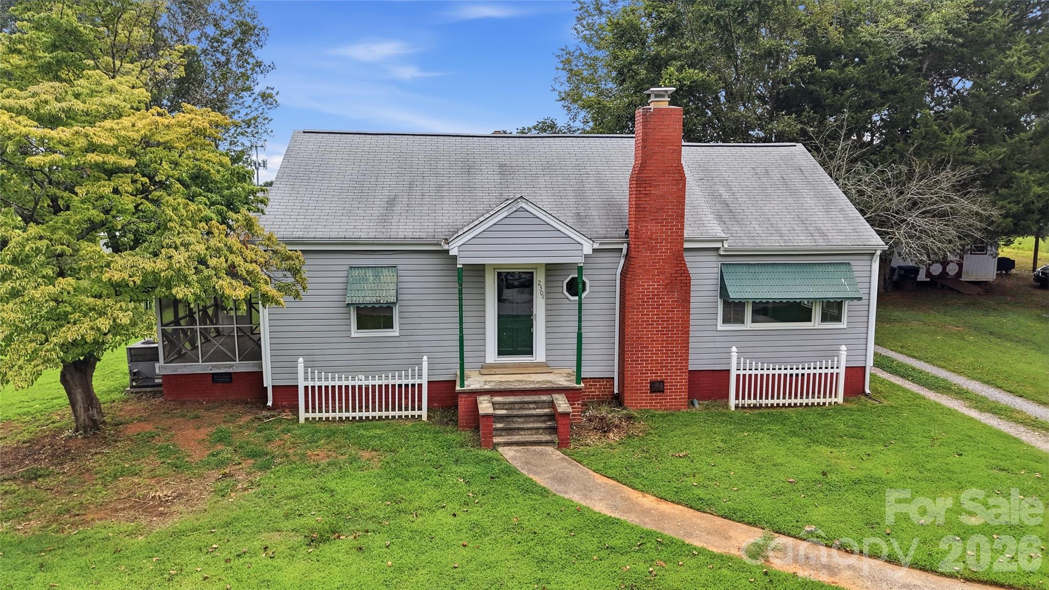 Single Family Residence at 2304 Mclean Street, Gastonia, photo 2 of 48