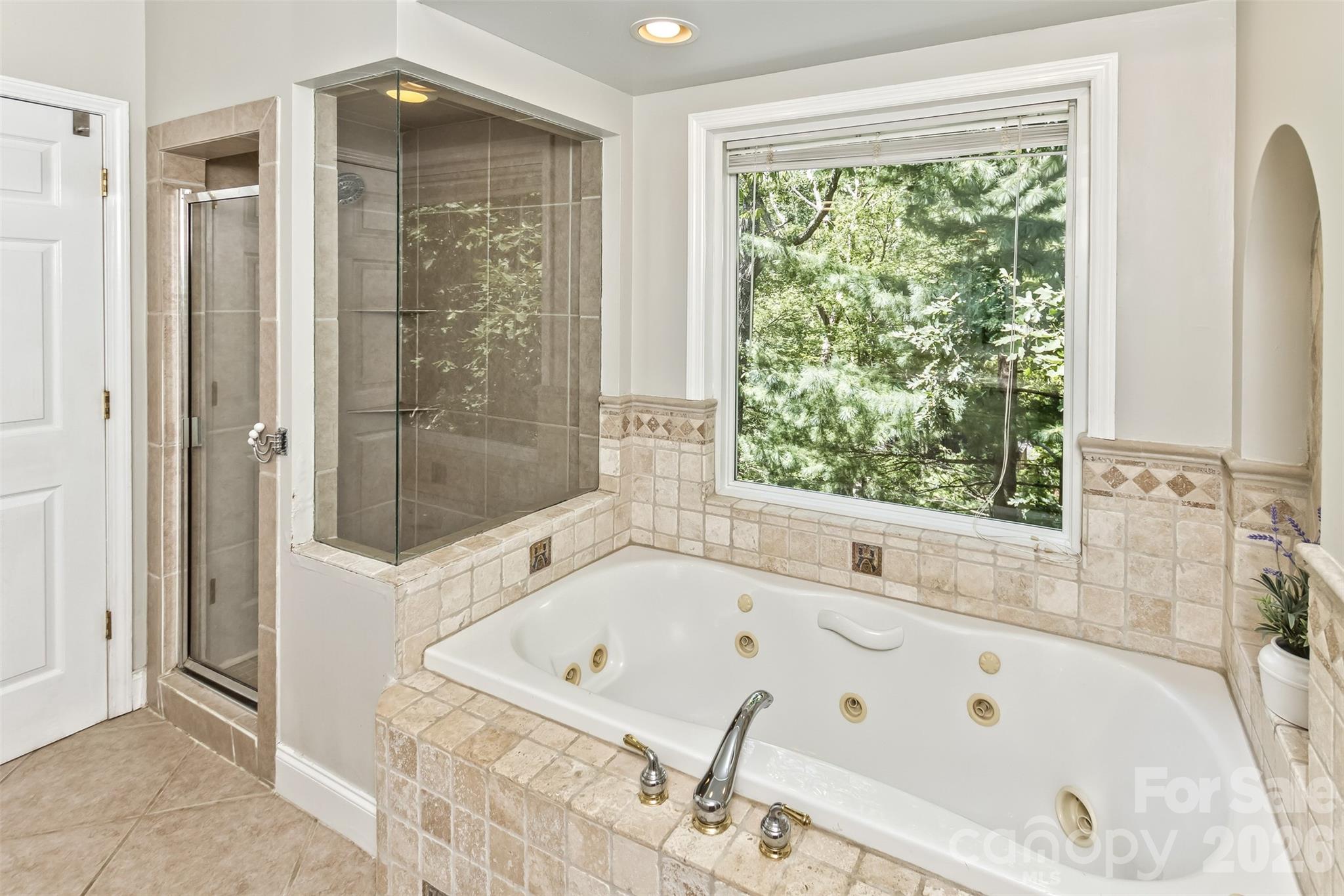 Primary En Suite - 113 Ballantree Drive, Asheville