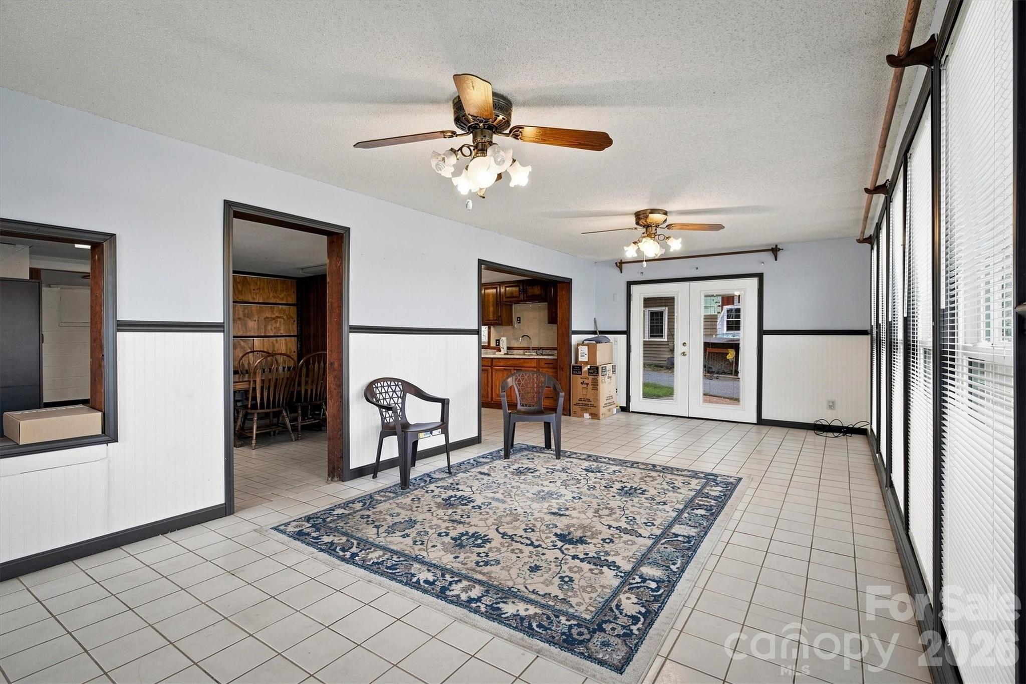 Single Family Residence at 4928 Northcrest Street, Claremont, photo 5 of 32