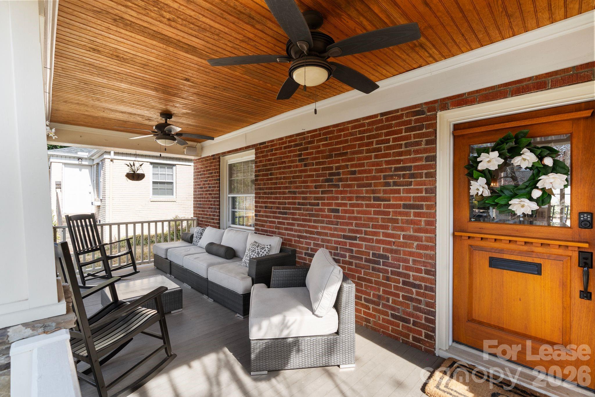 Front porch - 425 Tremont Avenue E, Charlotte