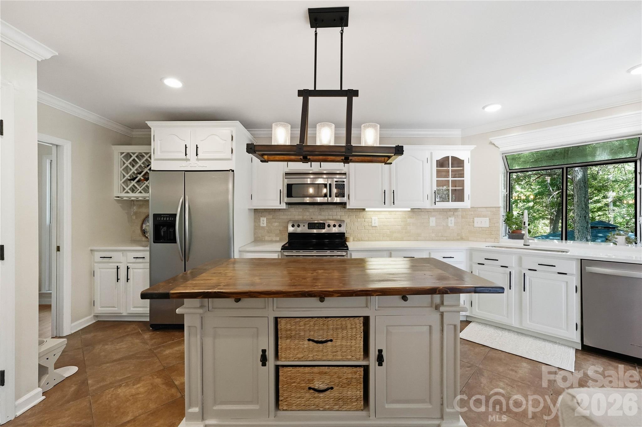 Single Family Residence at 2505 Mountain Folk Lane, Waxhaw, photo 17 of 48