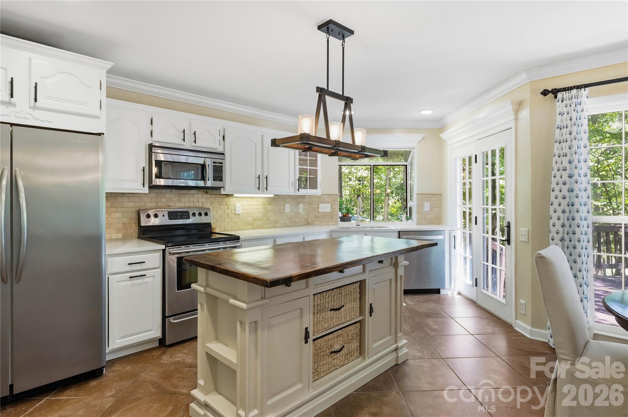 Single Family Residence at 2505 Mountain Folk Lane, Waxhaw, photo 18 of 48
