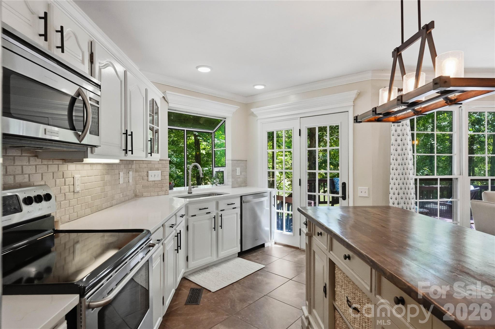 Single Family Residence at 2505 Mountain Folk Lane, Waxhaw, photo 19 of 48