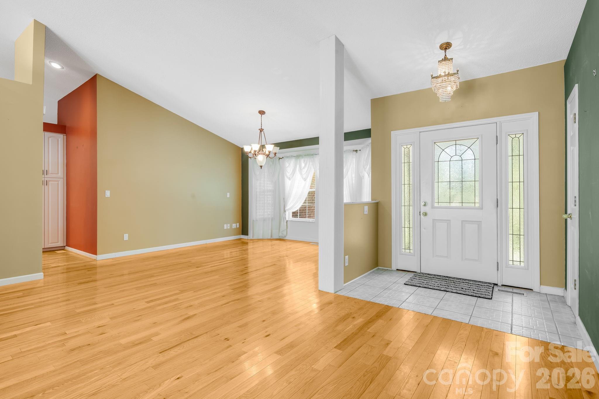 Single Family Residence at 225 Arbor Lane, Hendersonville, photo 5 of 43