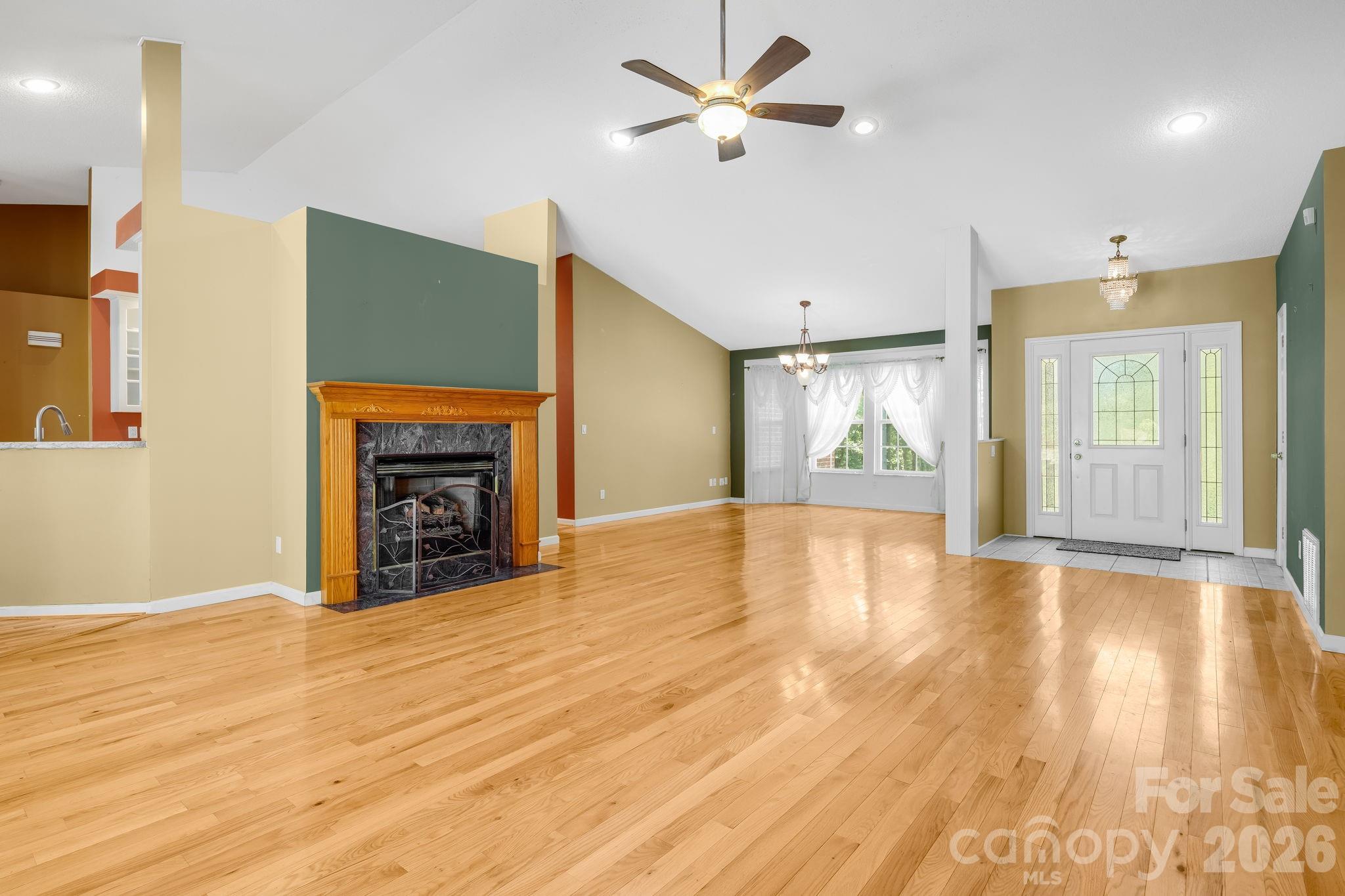 Single Family Residence at 225 Arbor Lane, Hendersonville, photo 6 of 43
