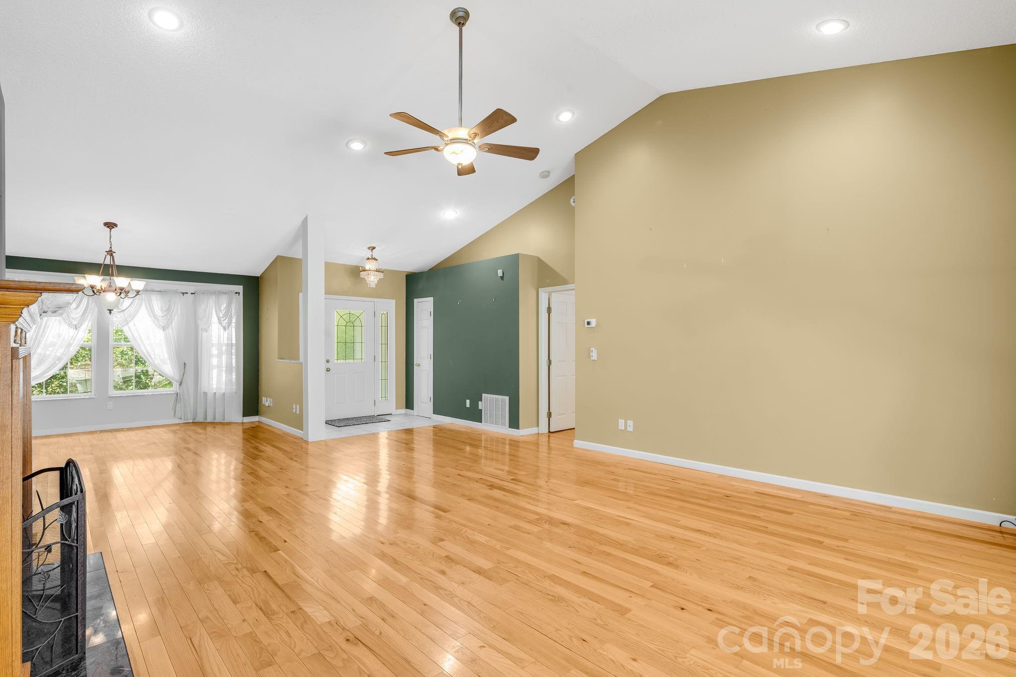 Single Family Residence at 225 Arbor Lane, Hendersonville, photo 8 of 43