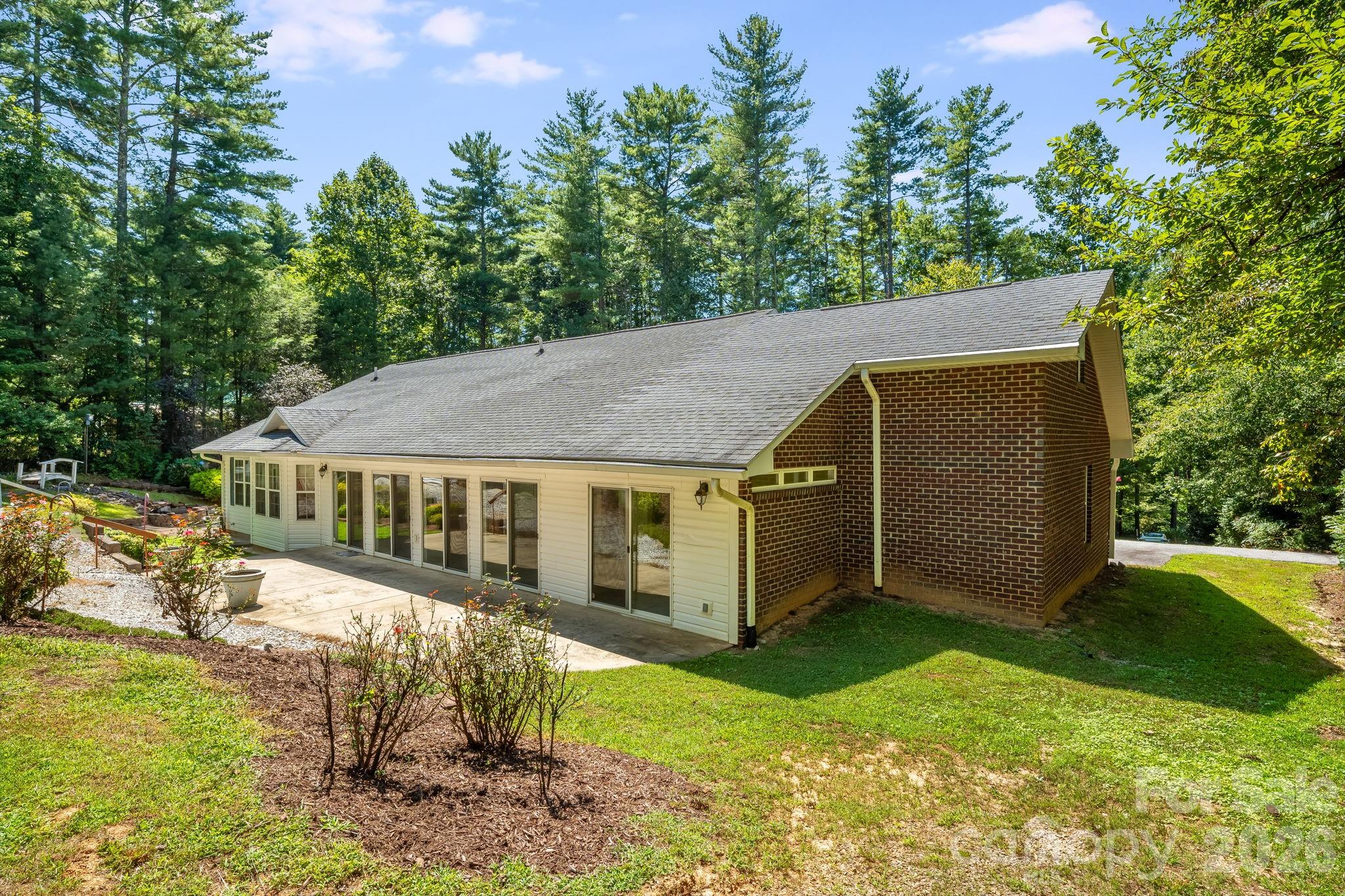 Single Family Residence at 225 Arbor Lane, Hendersonville, photo 41 of 43