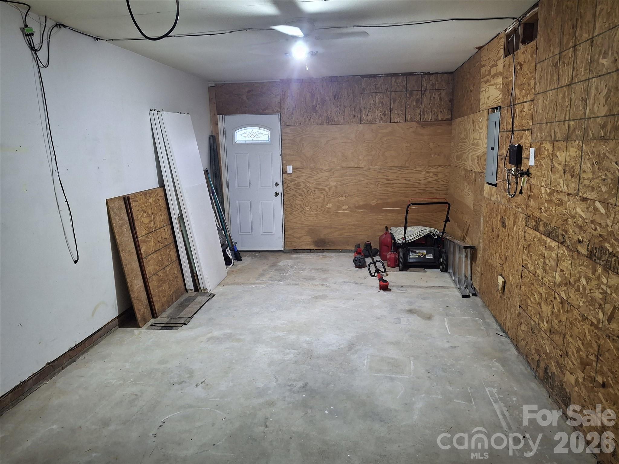 Garage - 204 Scottlynn Drive, Asheville