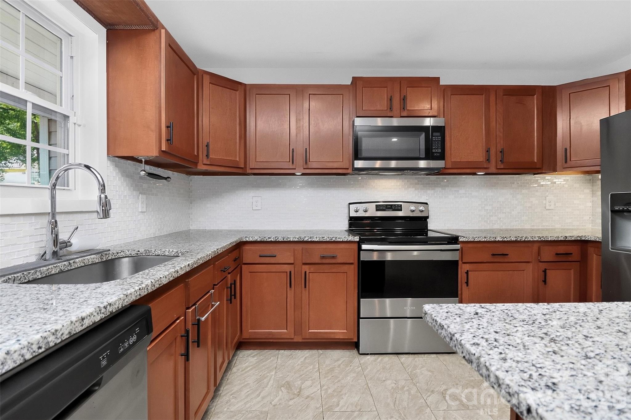 Kitchen - 704 Lancaster Avenue, Monroe
