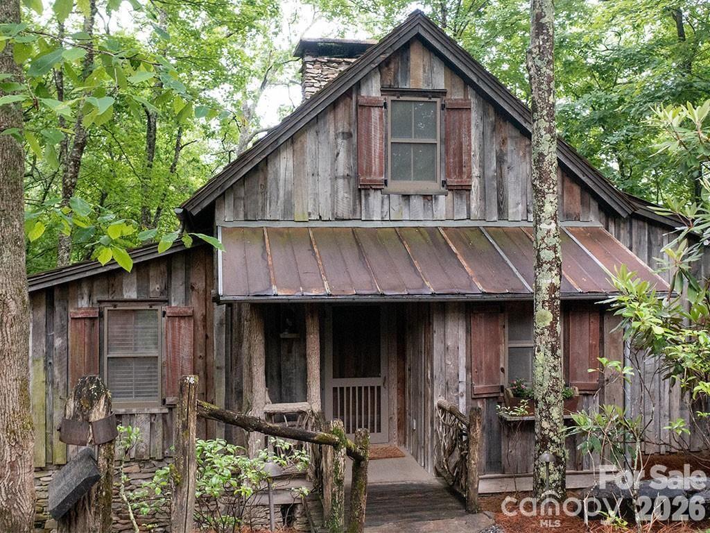139 Boarding House Way