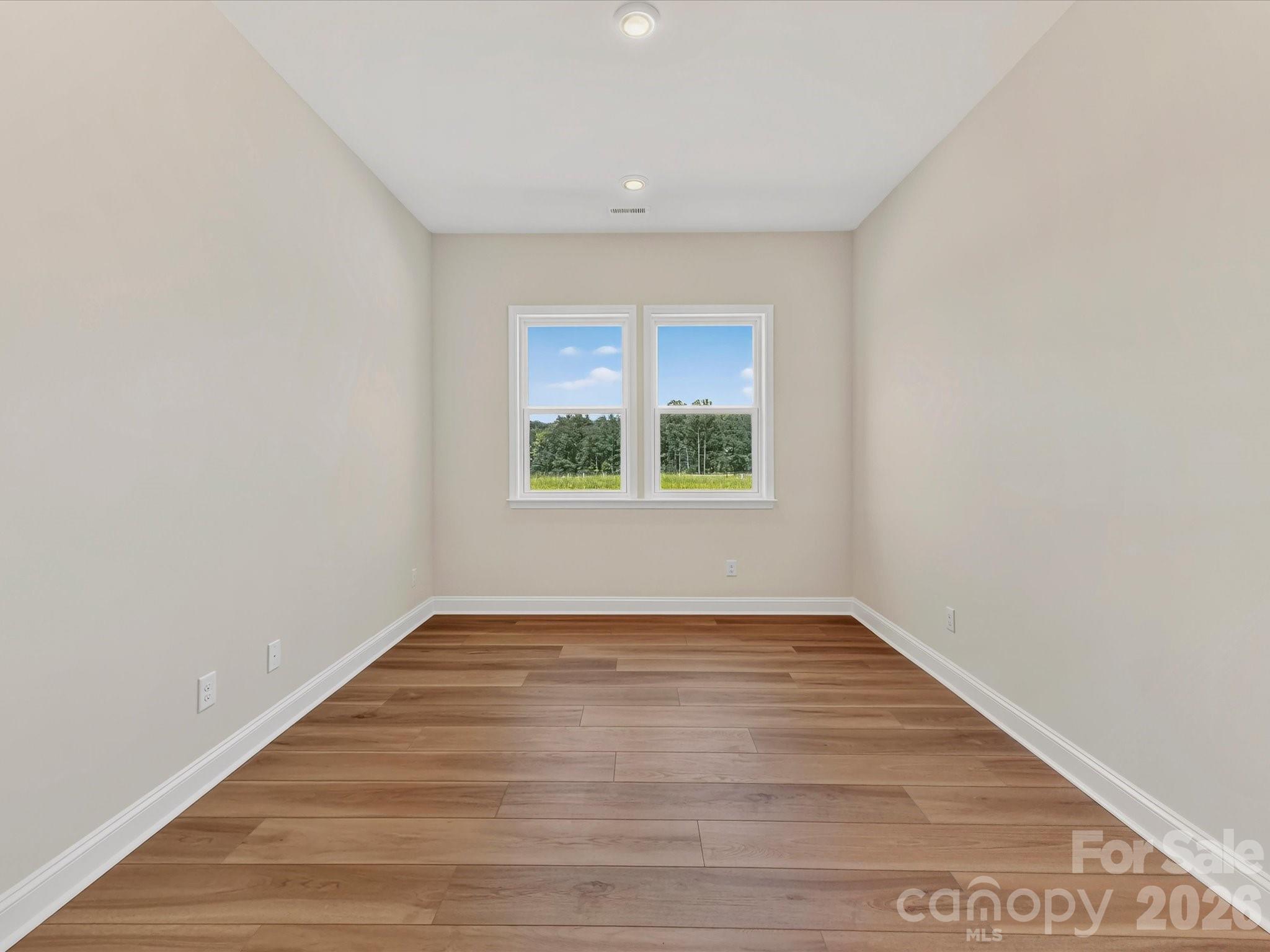 Single Family Residence at 552 Cape Cod Way, Rock Hill, photo 9 of 29