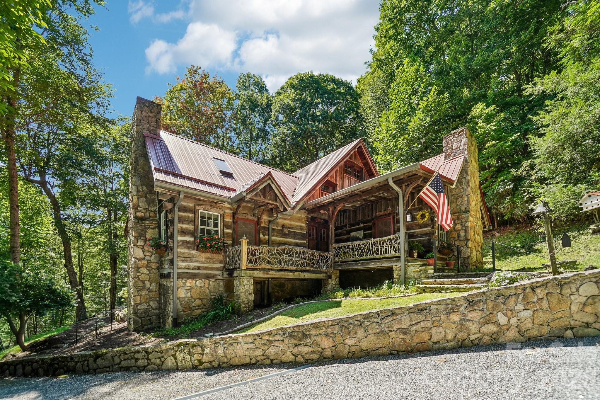 Picturesque Setting - 311 Wonderly Lane, Mars Hill