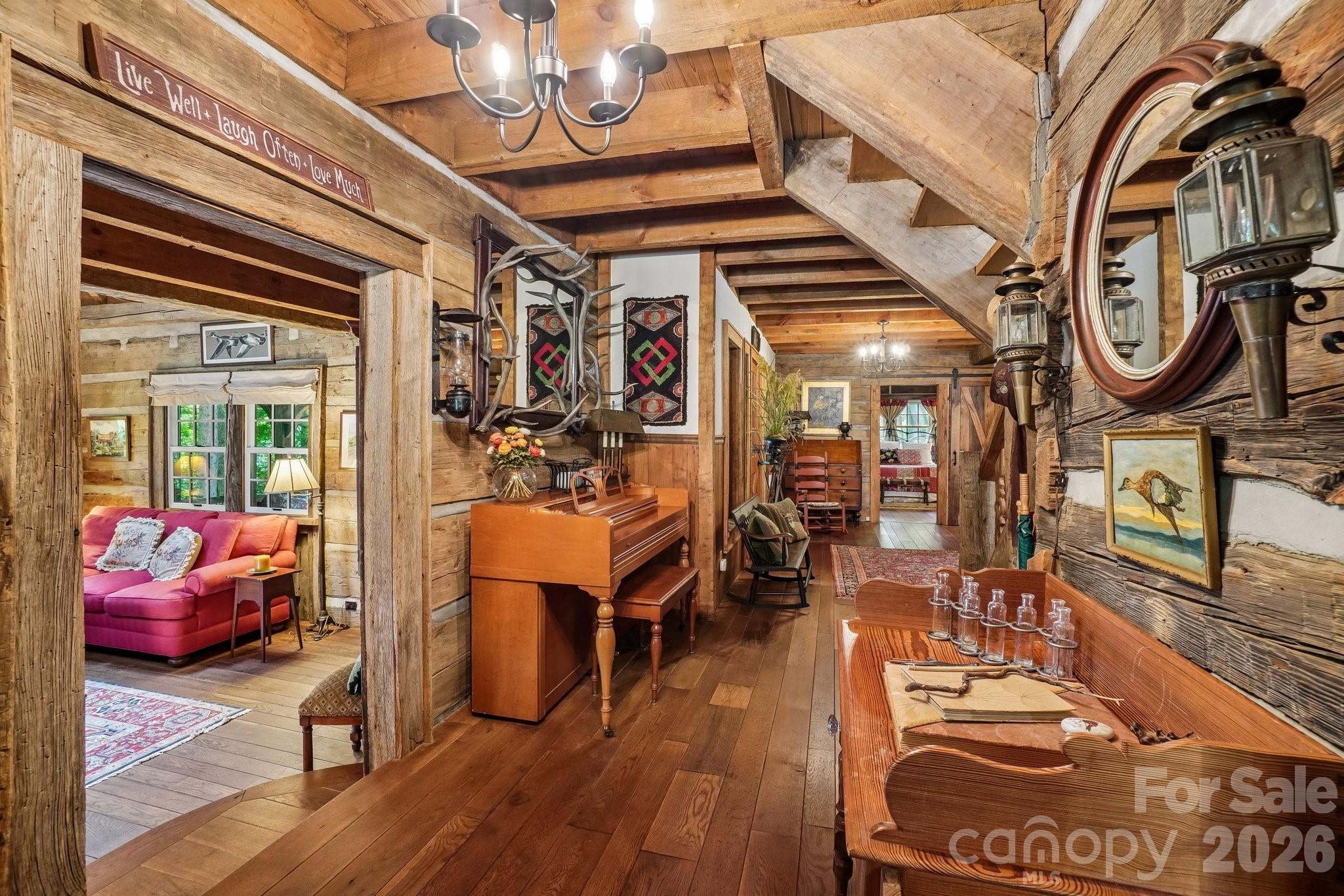 Exposed Log Walls - 311 Wonderly Lane, Mars Hill