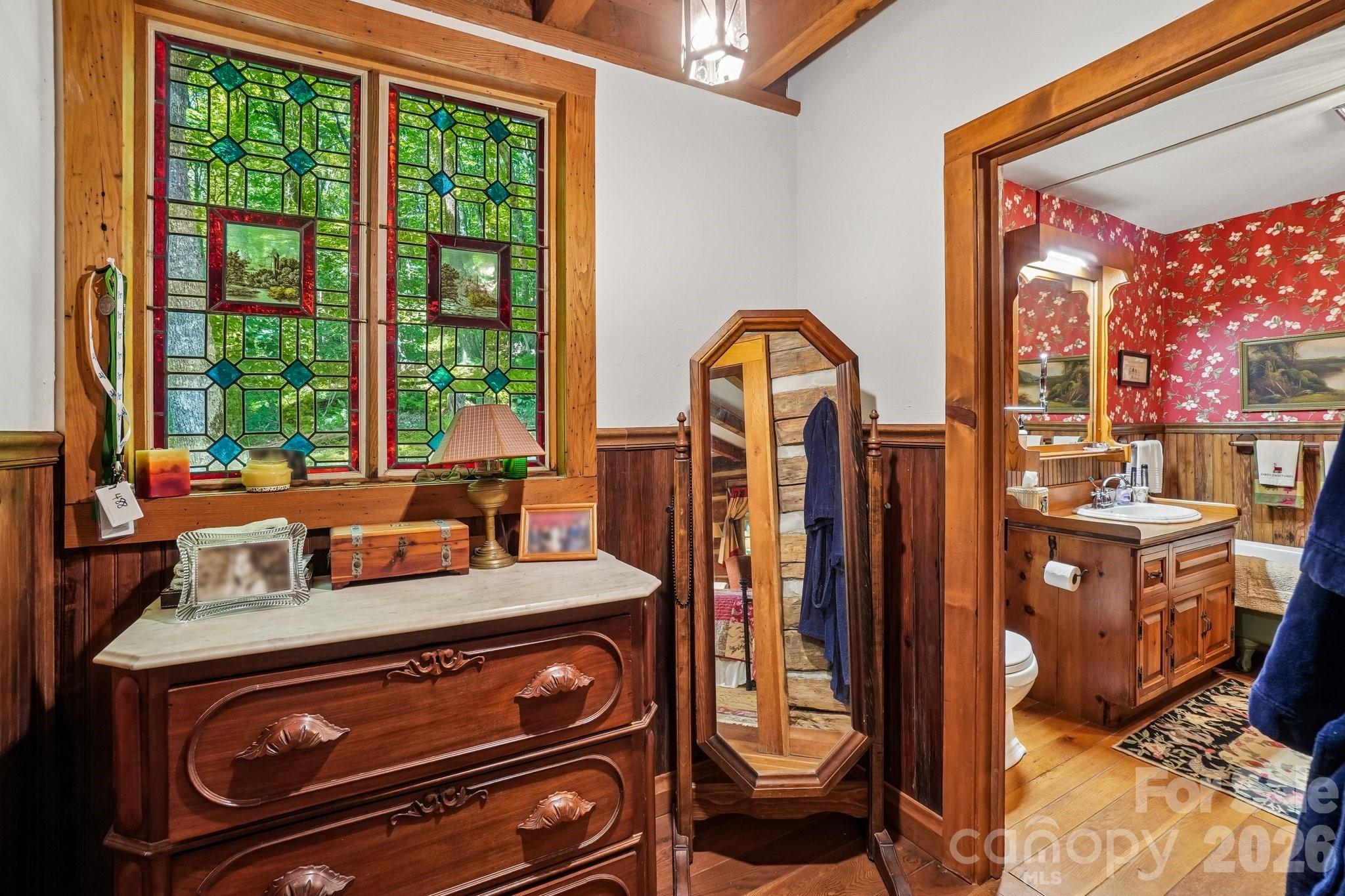 Primary Dressing Area - 311 Wonderly Lane, Mars Hill