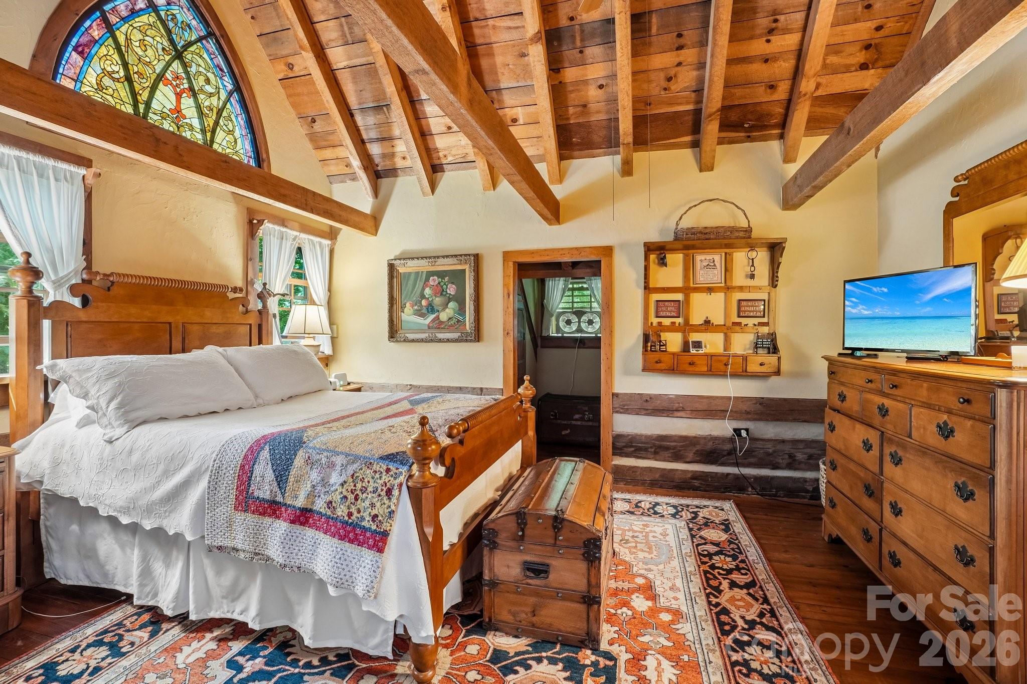 Guest Room Upstairs W/ Fixed Stain Glass - 311 Wonderly Lane, Mars Hill