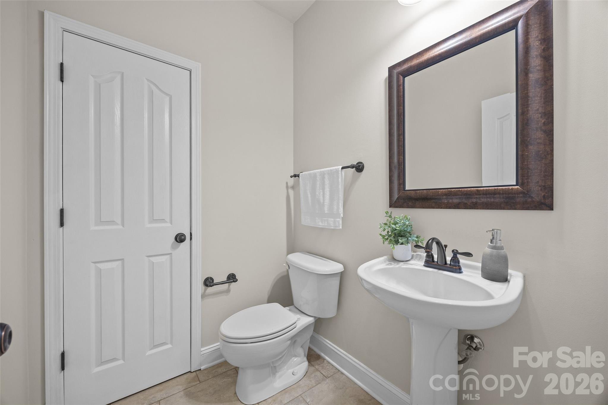 Powder Room - 9118 Spratt Lane, Waxhaw