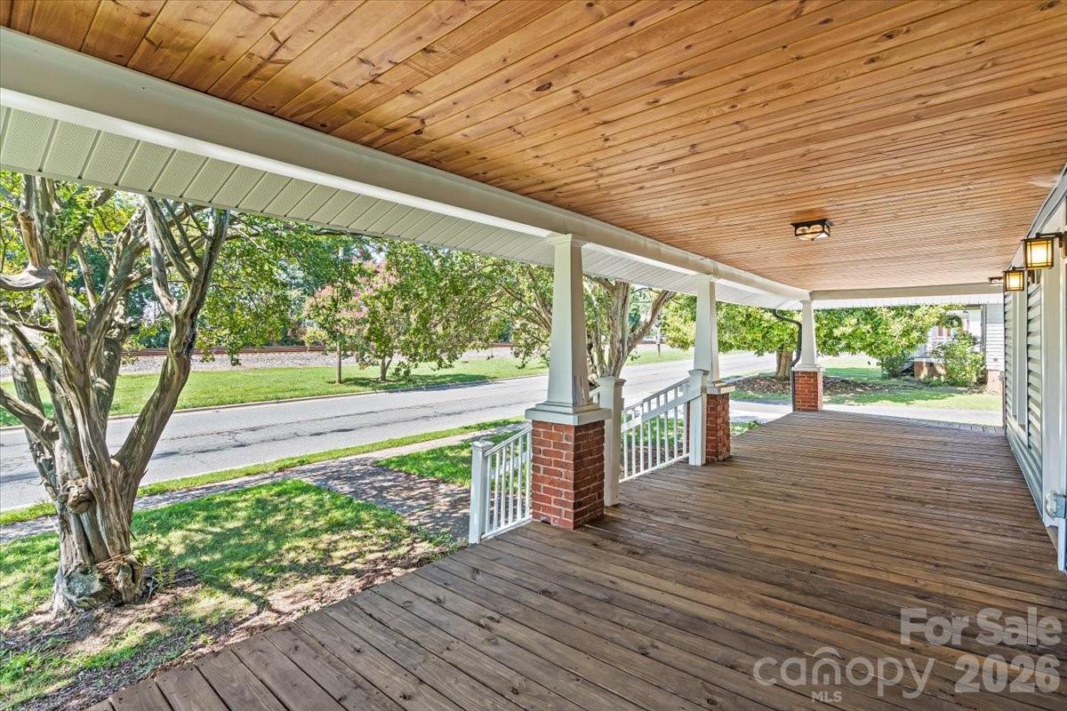 Single Family Residence at 317 S Ridge Avenue, Kannapolis, photo 2 of 47