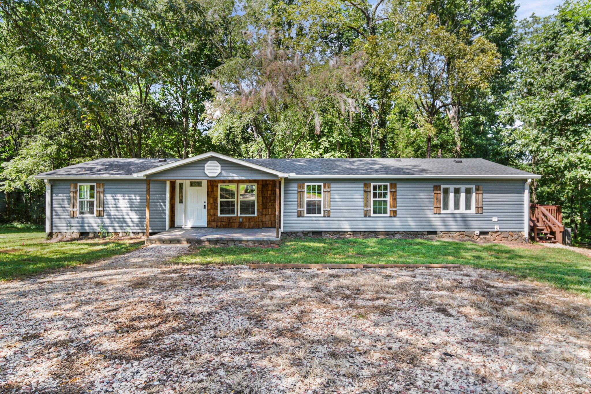 Single Family Residence at 126 Pisgah Church Road, Statesville, photo 29 of 43