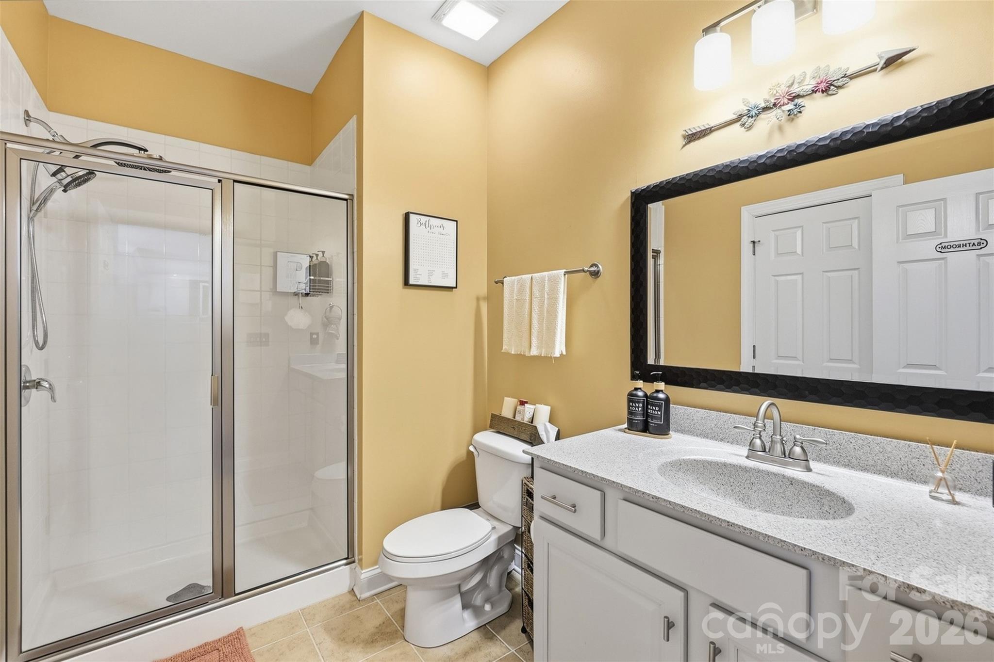 Single Family Residence at 6511 Fieldstone Manor Drive, Matthews, photo 16 of 32