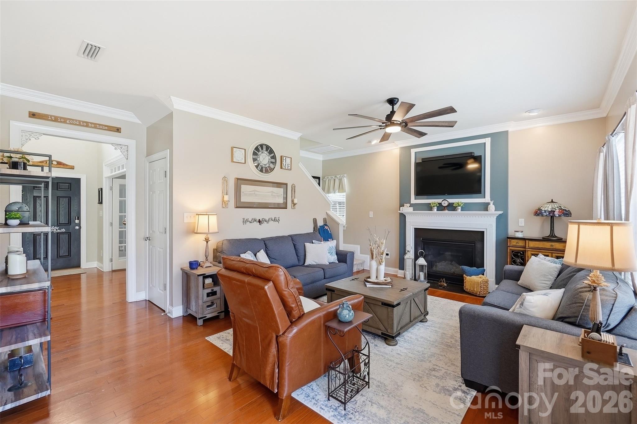 Single Family Residence at 6511 Fieldstone Manor Drive, Matthews, photo 9 of 32