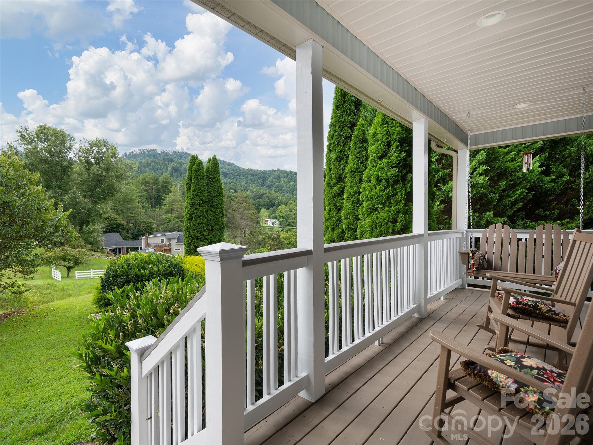 Single Family Residence at 4 Lancaster Lane, Weaverville, photo 3 of 22