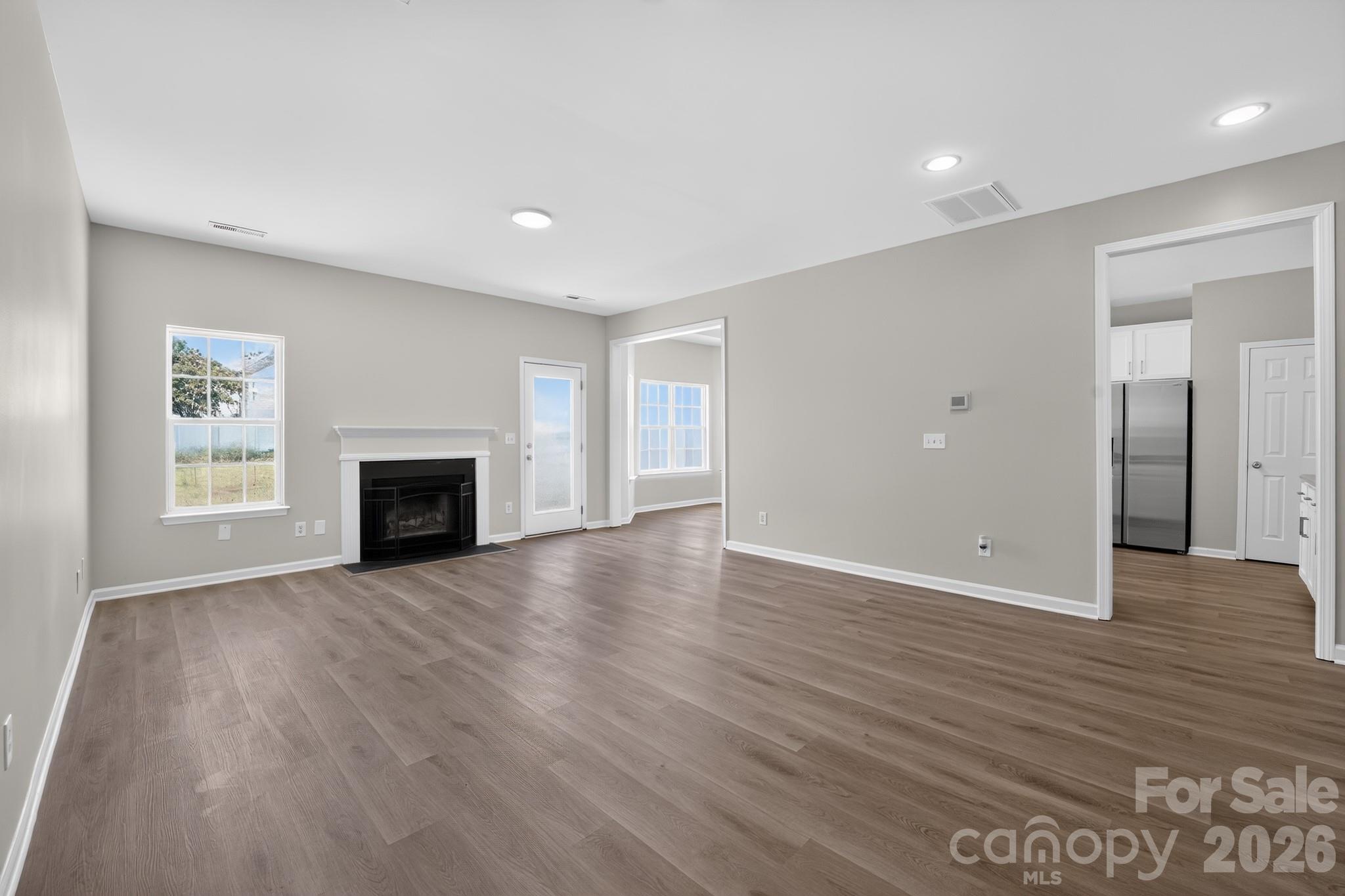 Single Family Residence at 3006 Royal Troon Drive, Matthews, photo 8 of 26